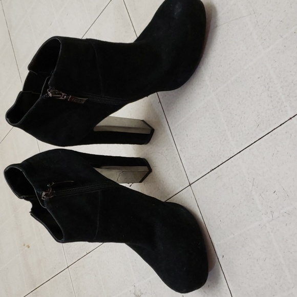 Guess suede booties - Picture 2 of 2